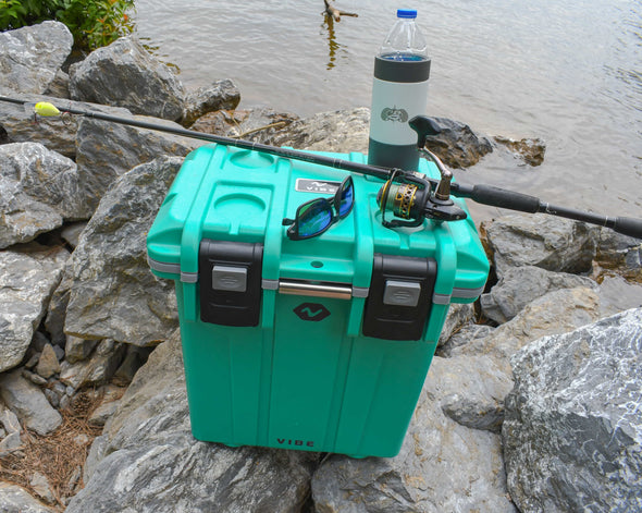 Vibe 20 Quart Cooler - Connect-Ease. Connect all your marine equipment with ease.